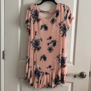 Altar’d State - Pink Floral Tunic